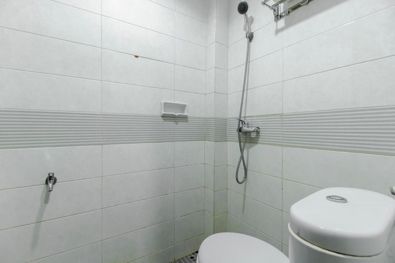 Reddoorz Plus Syariah @ Jalan Sriwijaya Medan Buitenkant foto