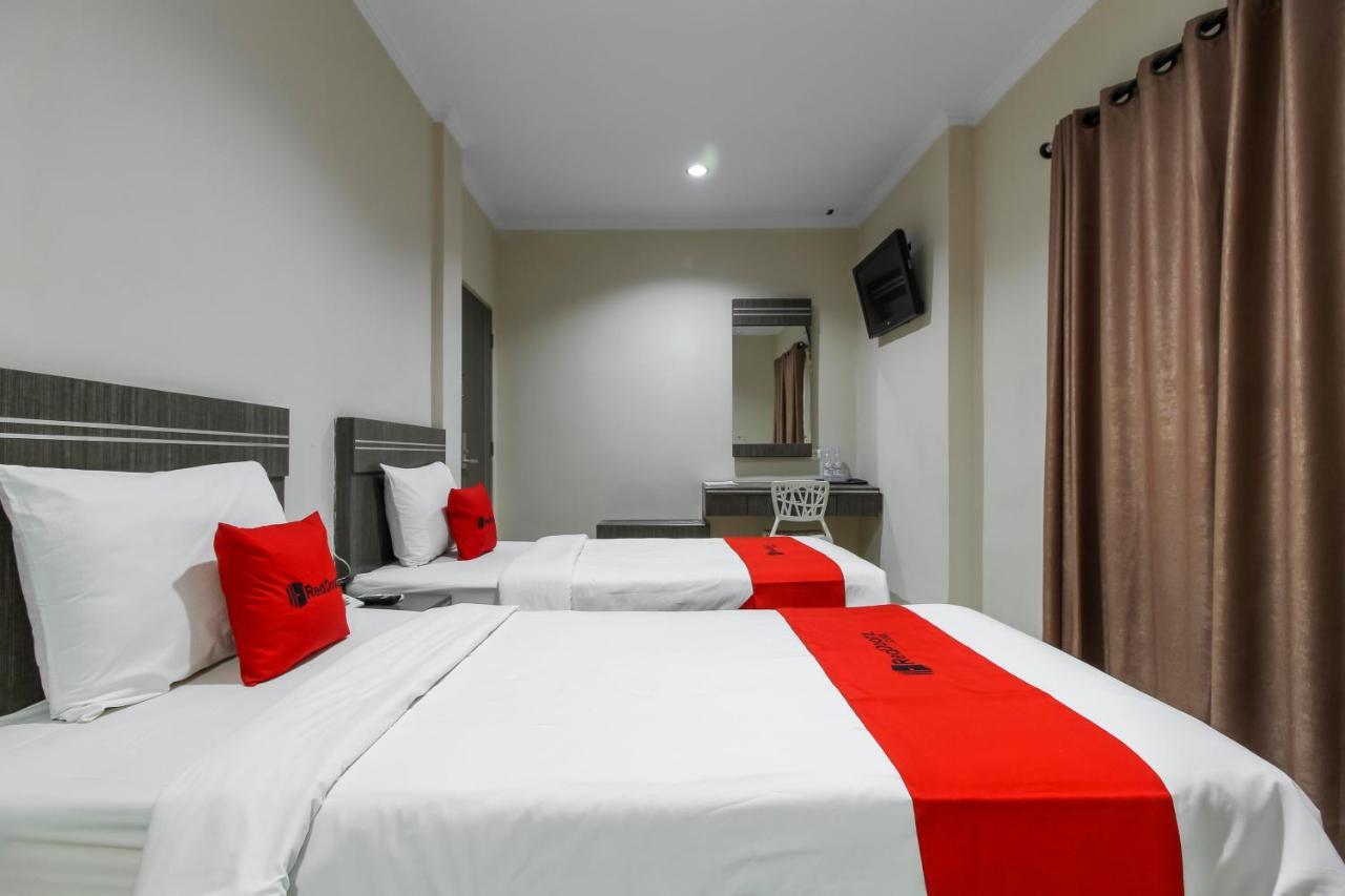 Reddoorz Plus Syariah @ Jalan Sriwijaya Medan Buitenkant foto